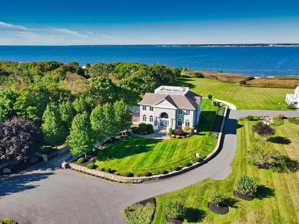 1 Pavillion Way, Fairhaven, MA 02719