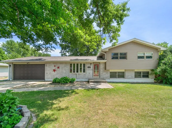 2689 Lynnville Ct, Lindenwood, IL 61049