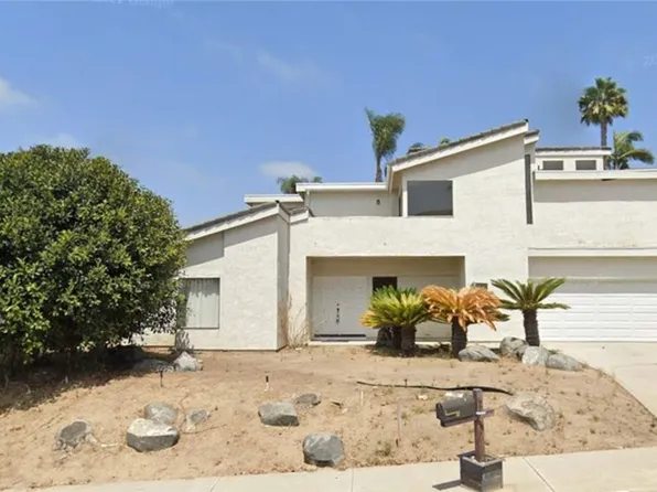 2702 Unicornio St, Carlsbad, CA 92009