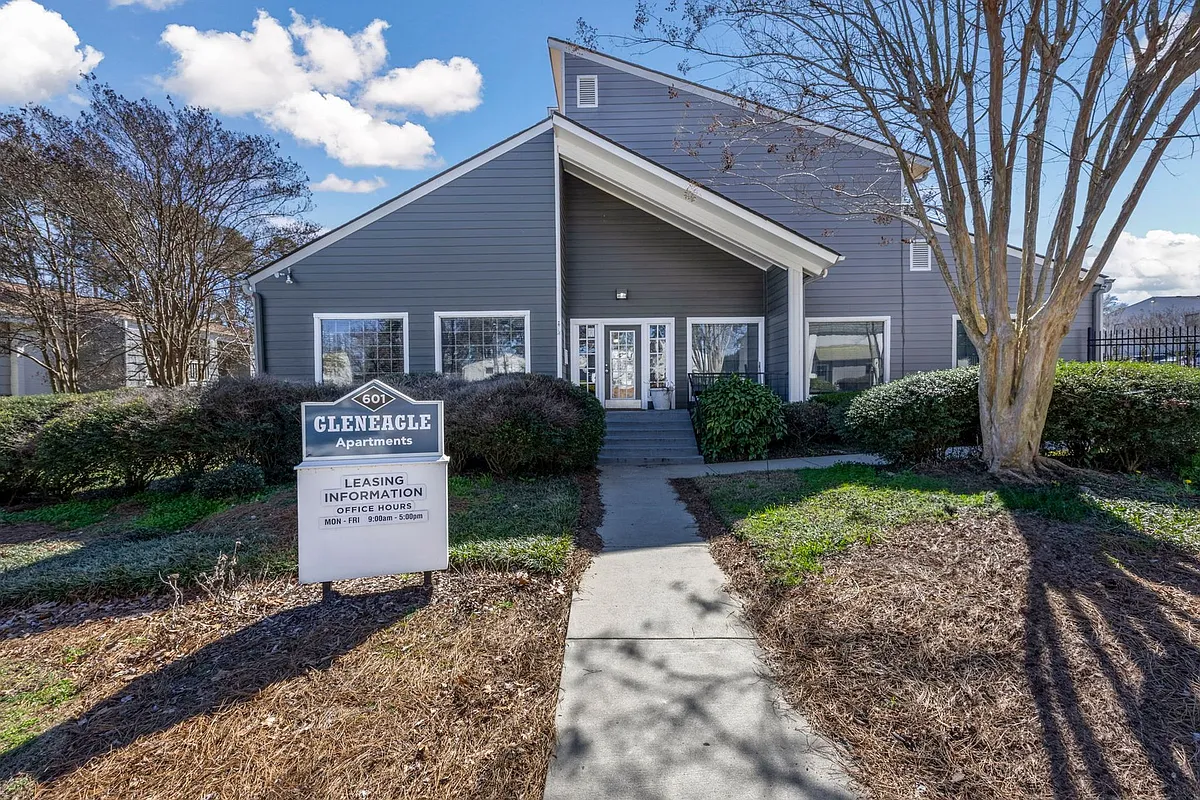 Building Photo - Gleneagle Apartment Homes