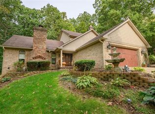 4222 N Vicarage Ln, Martinsville, IN 46151