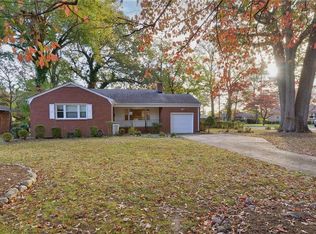 202 Woodroof Rd, Newport News, VA 23606