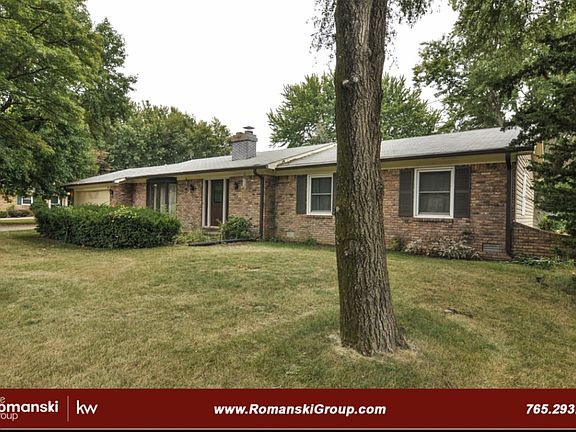 3rd image of 3909 Penbrook Ln