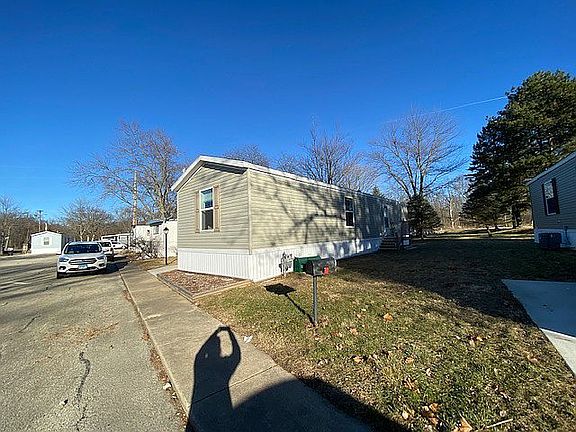 3rd image of 106 Water Oak Dr