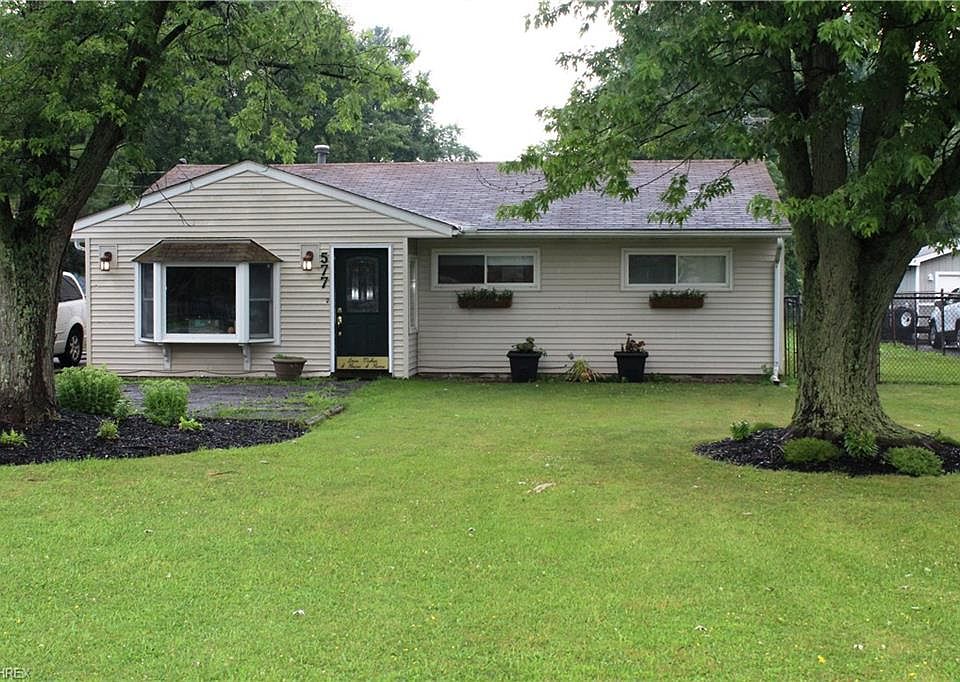 1st image of 577 East Dr