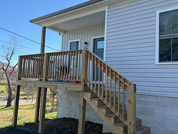 5th image of 138 Garber St