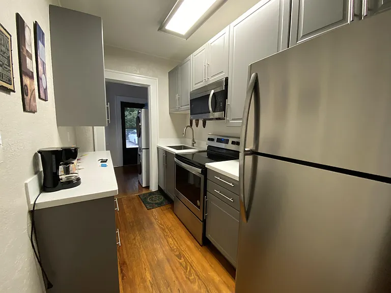 622 Harwood St #3 — Photo 6