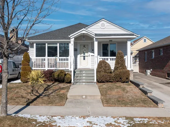 15427 24th Road, Whitestone, NY 11357