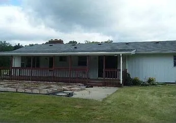 196 Thelma Dr photo 1