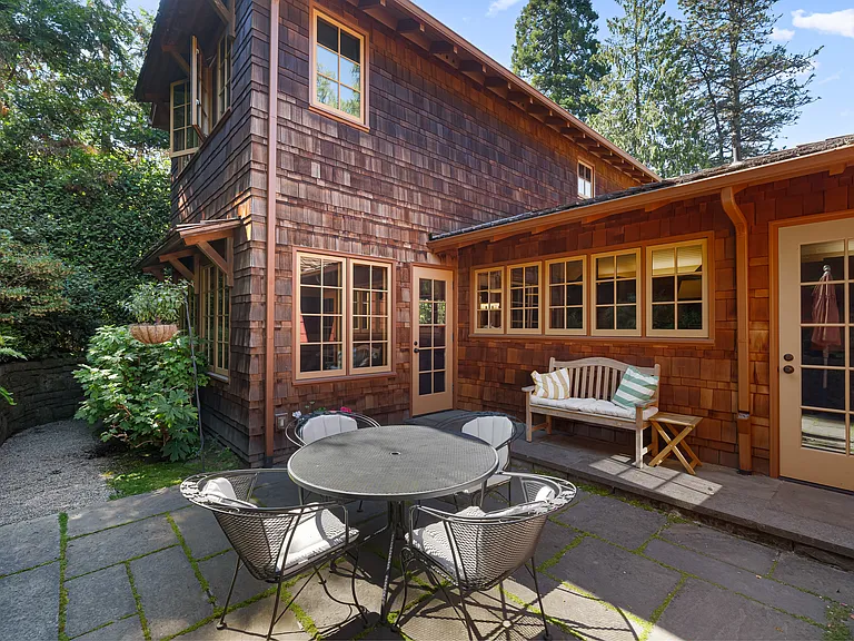2731 SW Old Orchard Rd — Photo 41