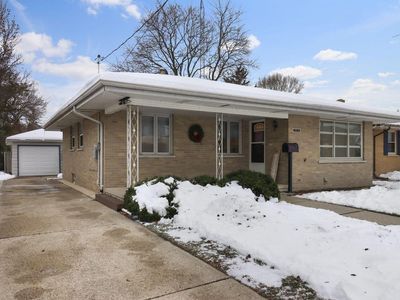 1925 80th PLACE, Kenosha, WI, 53143