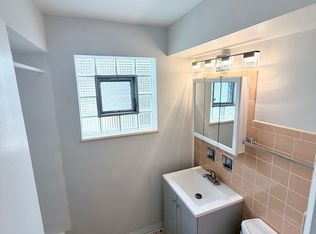 4235 Harlem Avenue, Berwyn, IL 60402