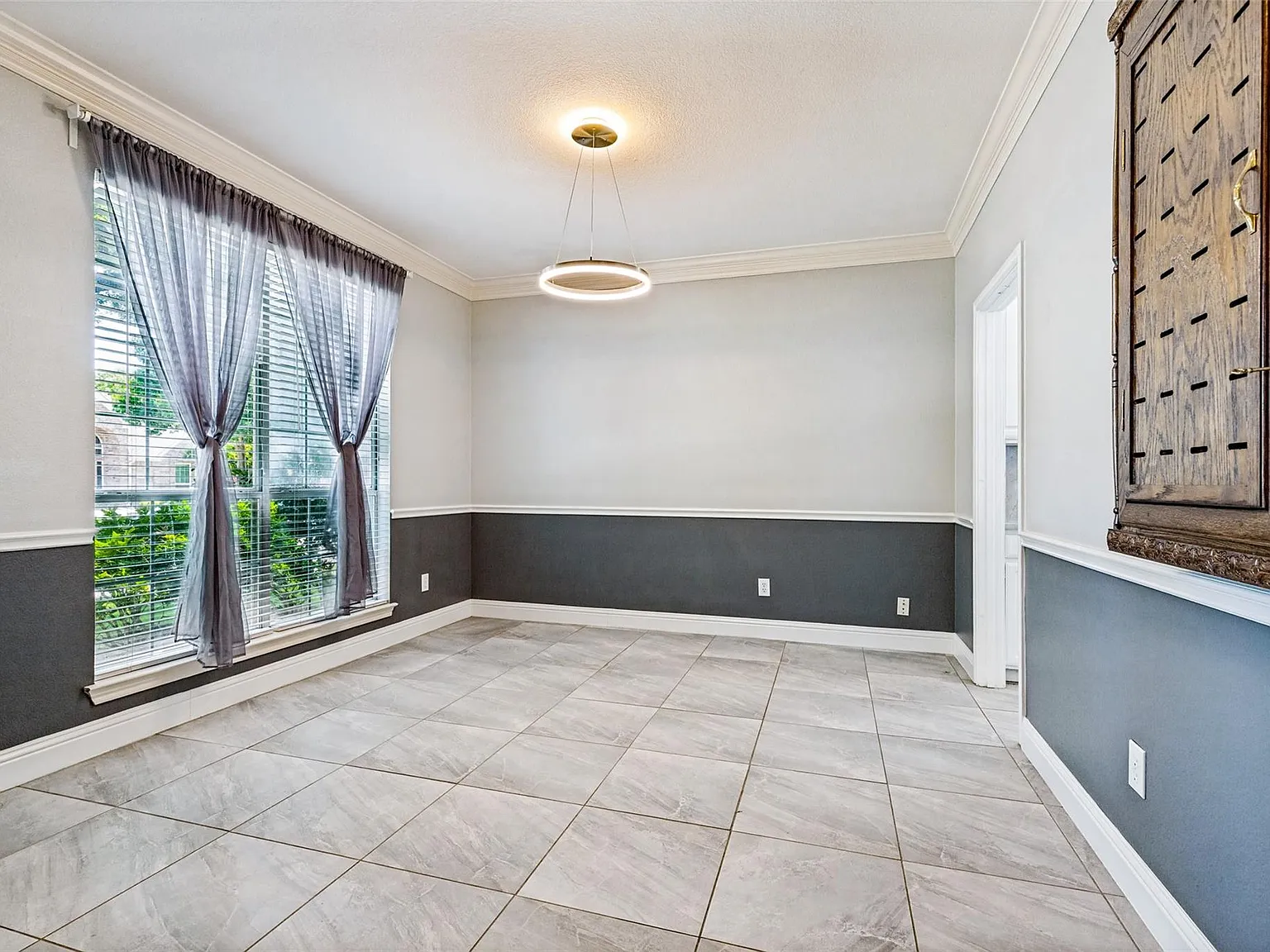 110 Falcon Creek Drive — Photo 4