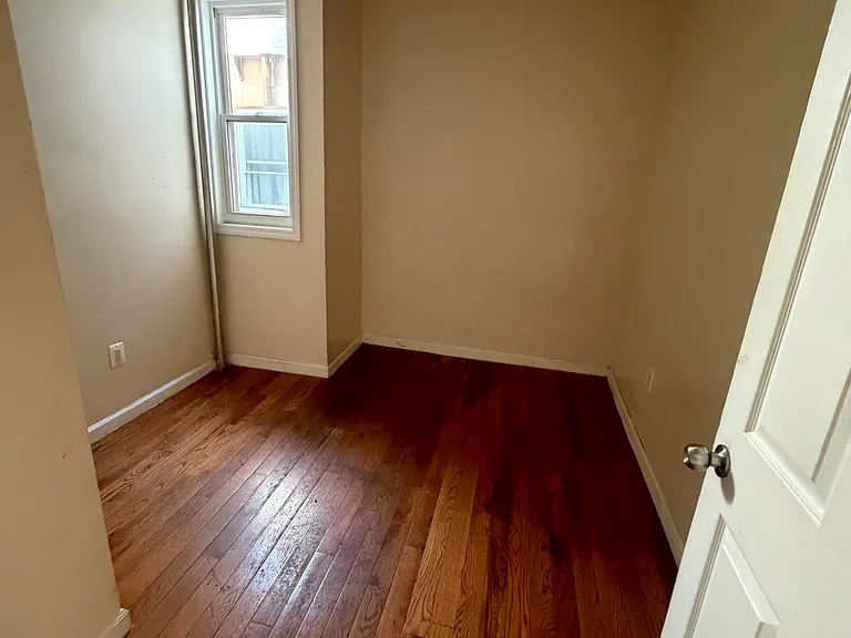 1448 Edwards Ave #2 — Photo 5