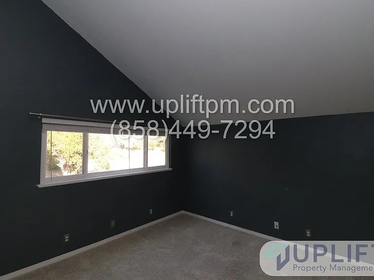 23668 Country Villa Rd — Photo 17