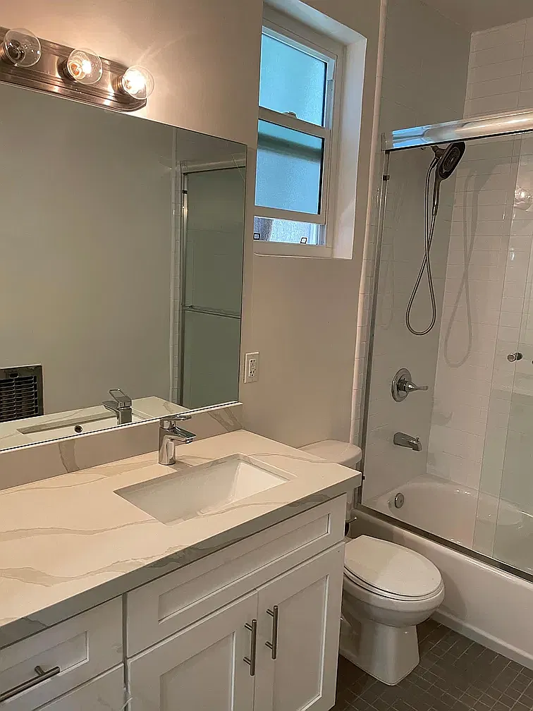 1 bed, 700 sqft, $2,420 — Photo 4