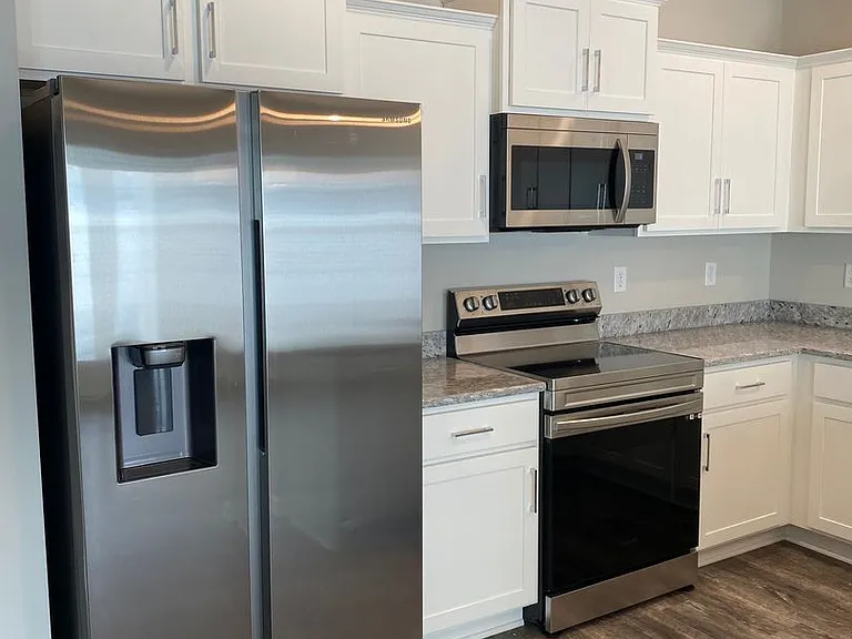 1808 Streamsong Dr — Photo 7