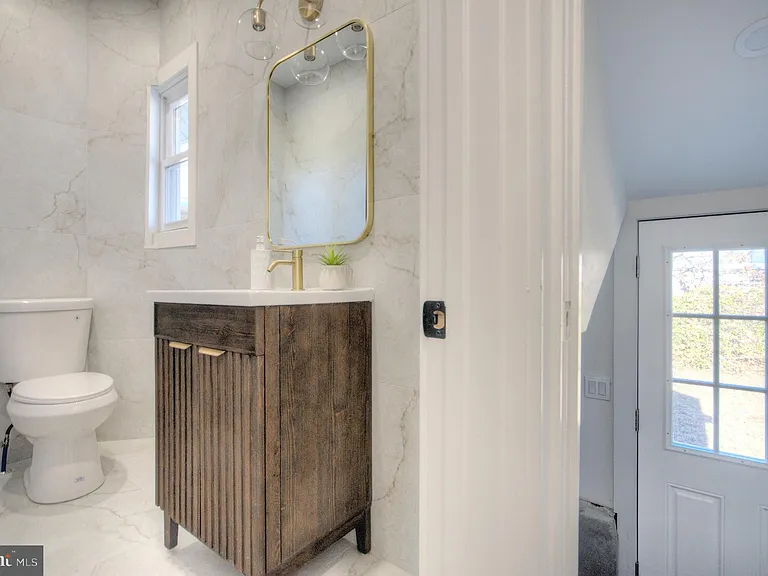 123 Park Ave — Photo 31
