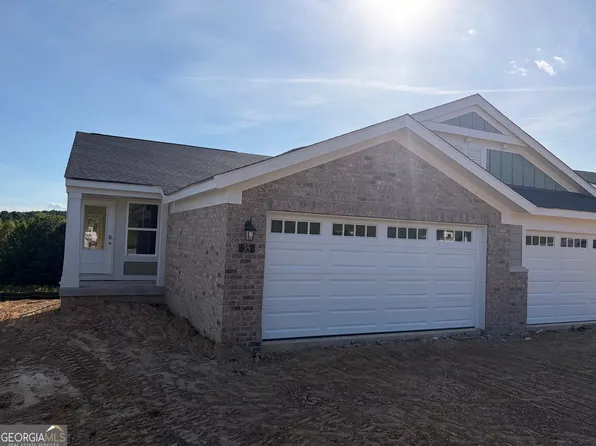 35 Village Dr, Dawsonville, GA 30534
