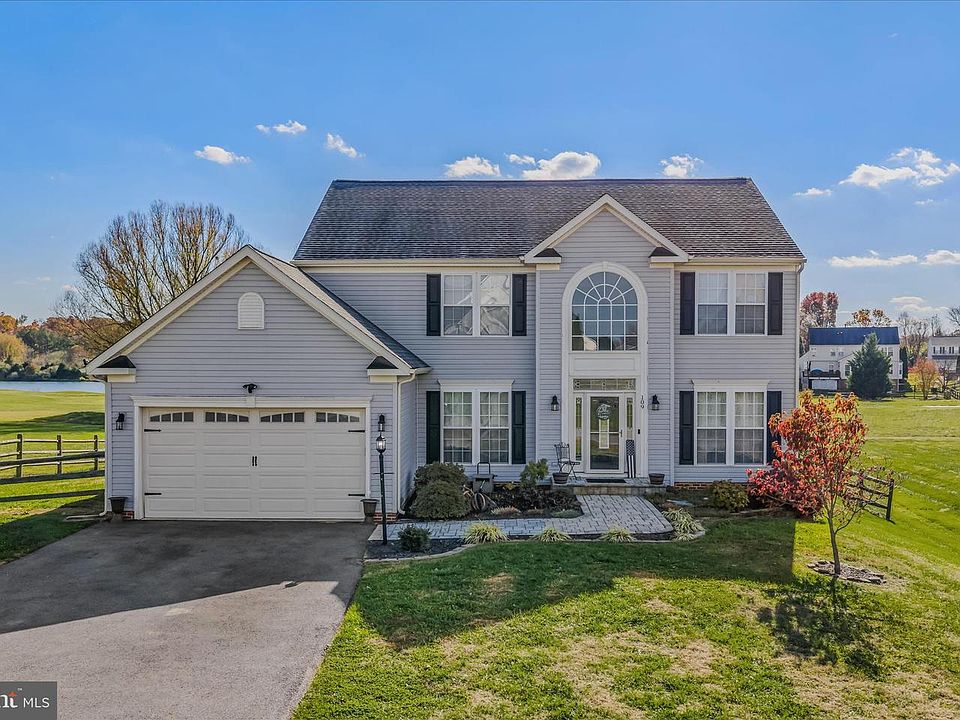 1st image of 109 Turnberry Dr