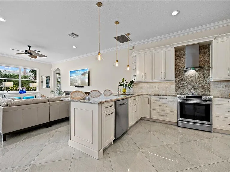4241 Wellington Shores Dr — Photo 17