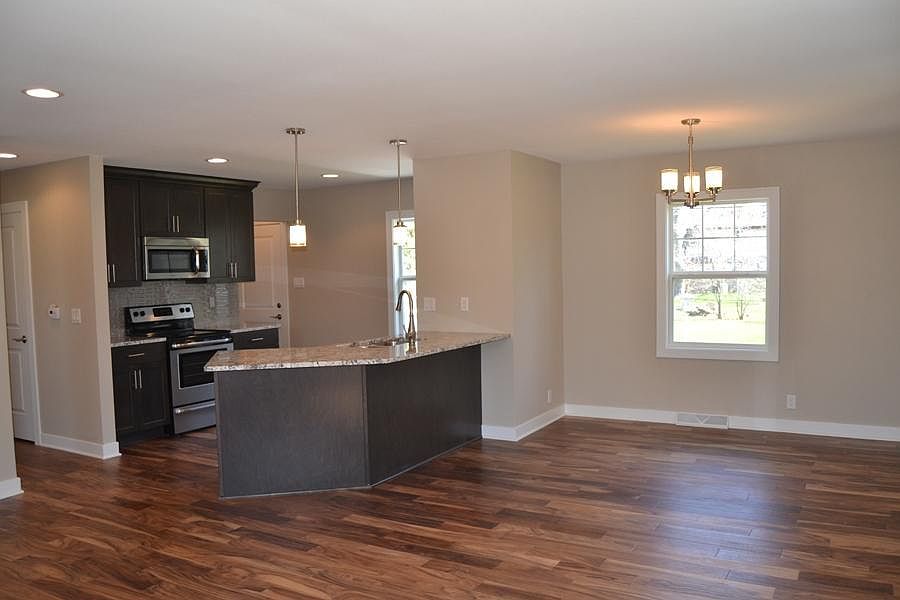 1st image of 1606 S Clover Knoll Pl