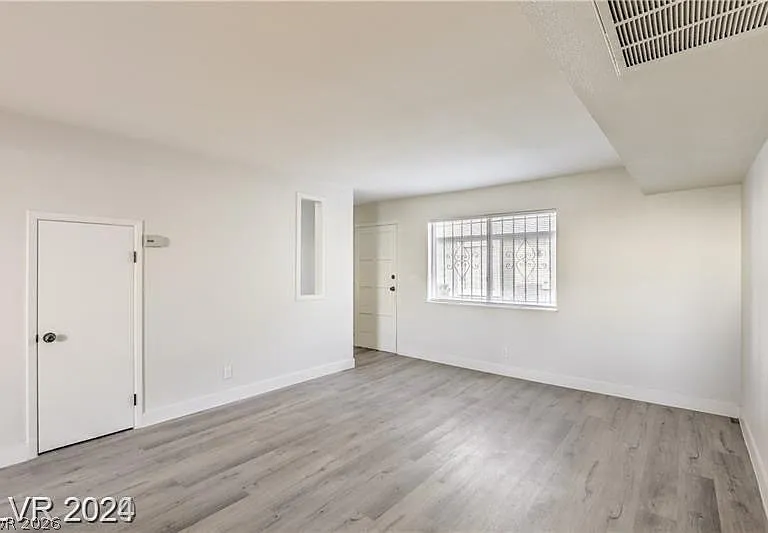1436 N Jones Blvd — Photo 8