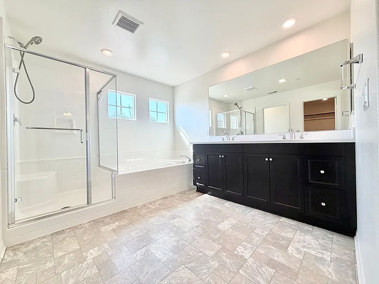 30136 Sutton Ct — Photo 30