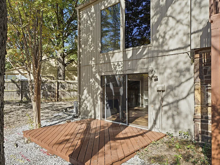 3310 E 68th Pl #4 — Photo 39