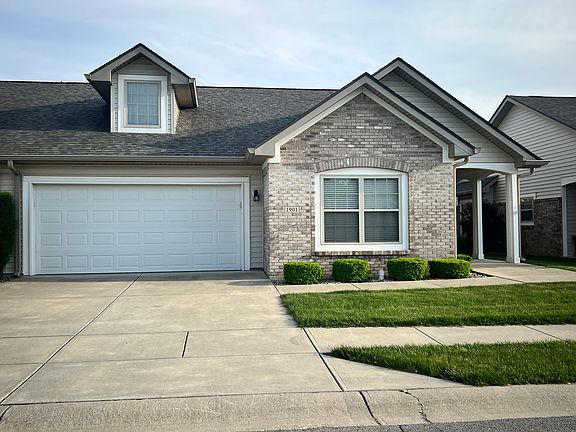 2nd image of 1901 Eastfield Dr