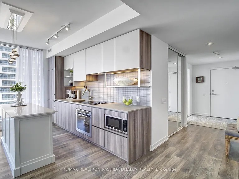 898 Portage Pkwy #1702 — Photo 12