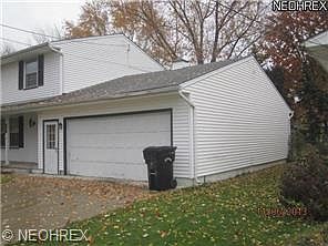 3rd image of 835 Sherwood Dr