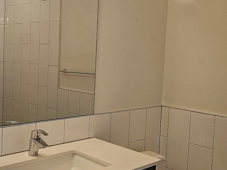 1310 Yakima Ave S — Photo 22