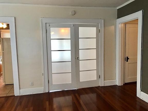 5th image of 244 10th Ave NE #A