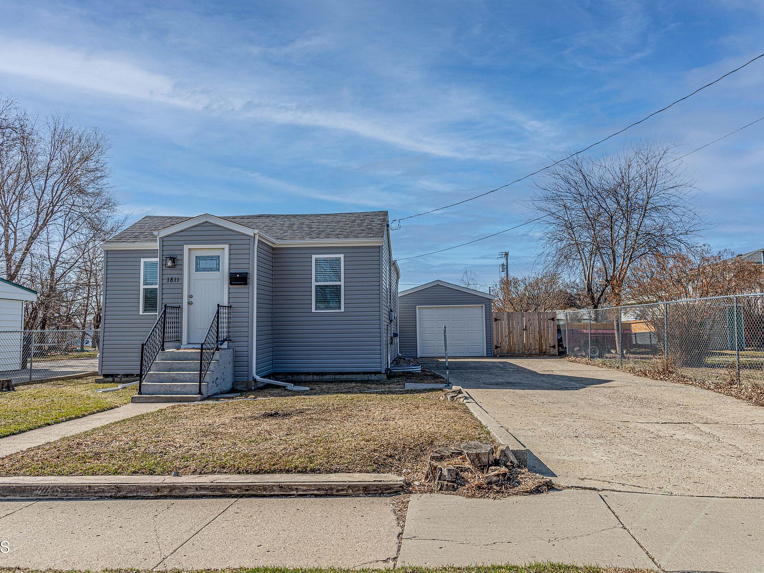 1811 E Bowen Ave, Bismarck, ND 58504 Zillow