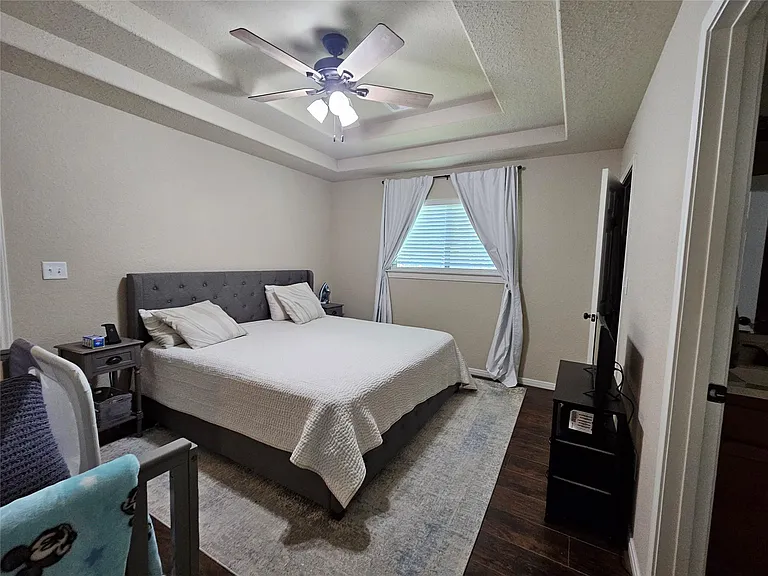 10761 Royal Terrell Dr — Photo 14