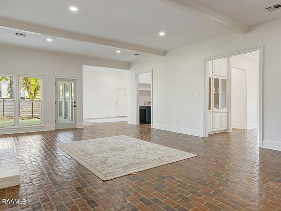 5th image of 100 Oakwater Dr