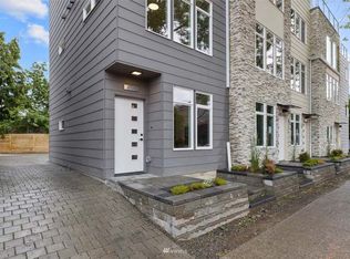 4758 Green Lake Way N, Seattle, WA 98103