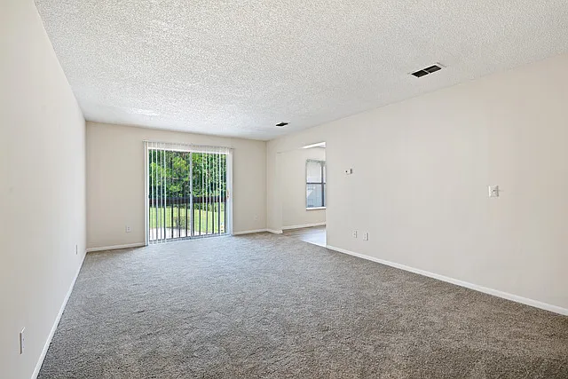 The Retreat at Hidden Bay Apartment Homes — Photo 16