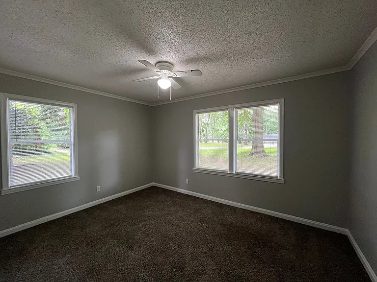 972 S Whitehaven Park Cir — Photo 6
