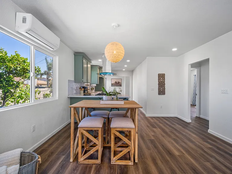 223 Emerson St — Photo 8