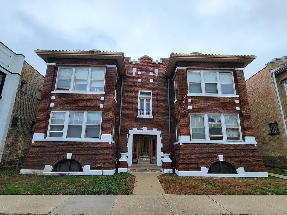 5735 N Campbell Ave #1