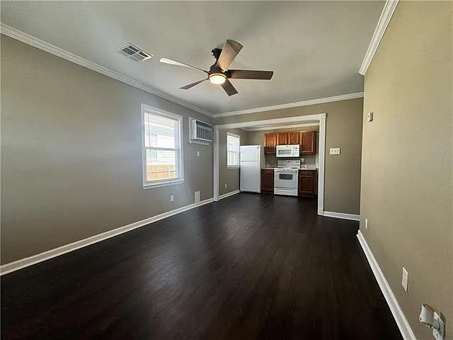 505 Center St #A — Photo 8