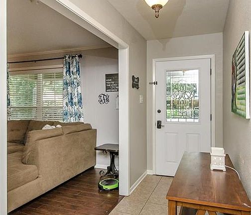 4th image of 2005 W Belclaire Cir
