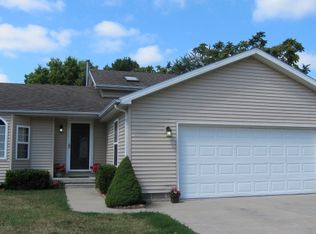 1513 S Mason St, Bloomington, IL 61701