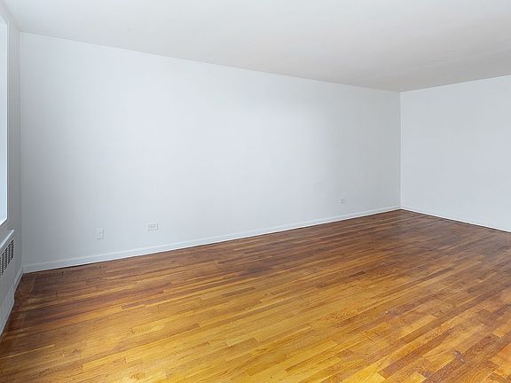 4th image of 1271 51st St Unit 5Z