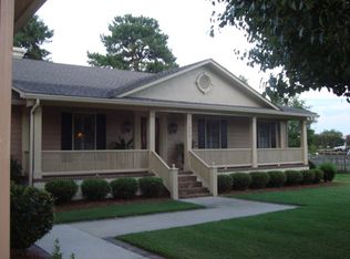 1377 Quail Trl, Manning, SC 29102