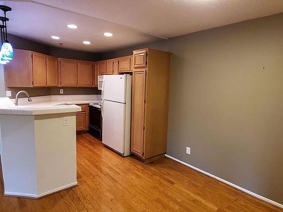5th image of 631 Oak Run Trl Unit 110