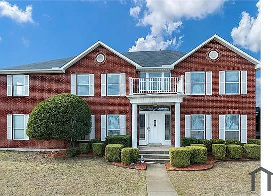 776 Monticello Cir — Photo 1