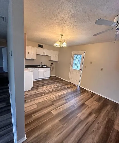 6128 Cooper Chapel Rd — Photo 1